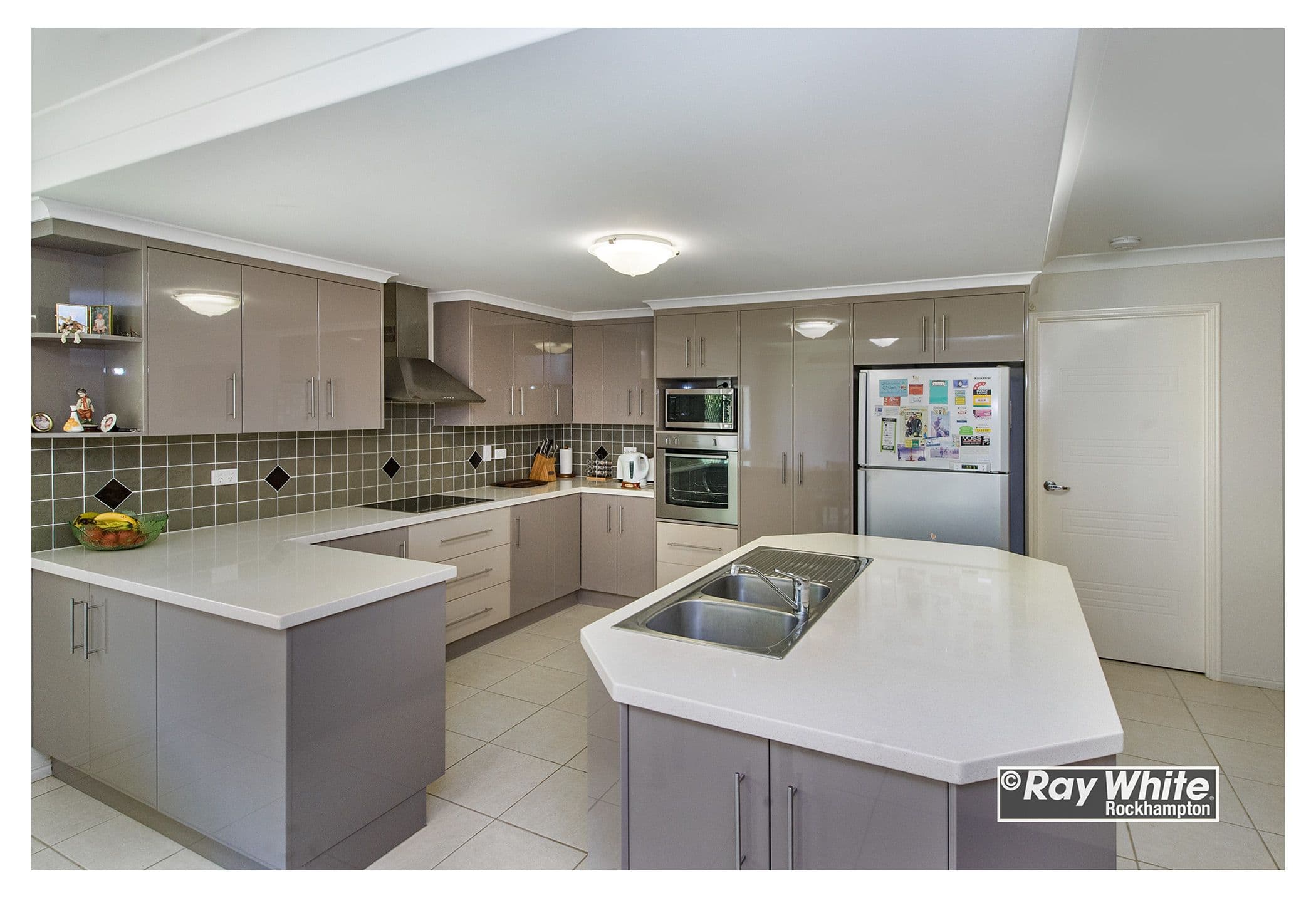 39 Sunset Drive, Norman Gardens QLD 4701, Norman Gardens - Thumbnail 5