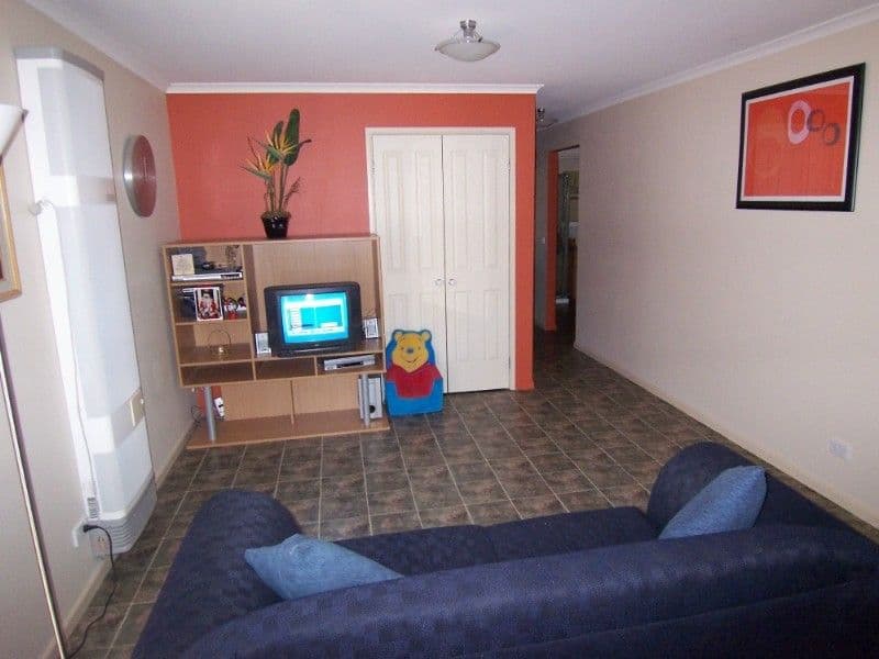 4 Bassett Drive, STRATHFIELDSAYE VIC 3551, Strathfieldsaye - Thumbnail 3