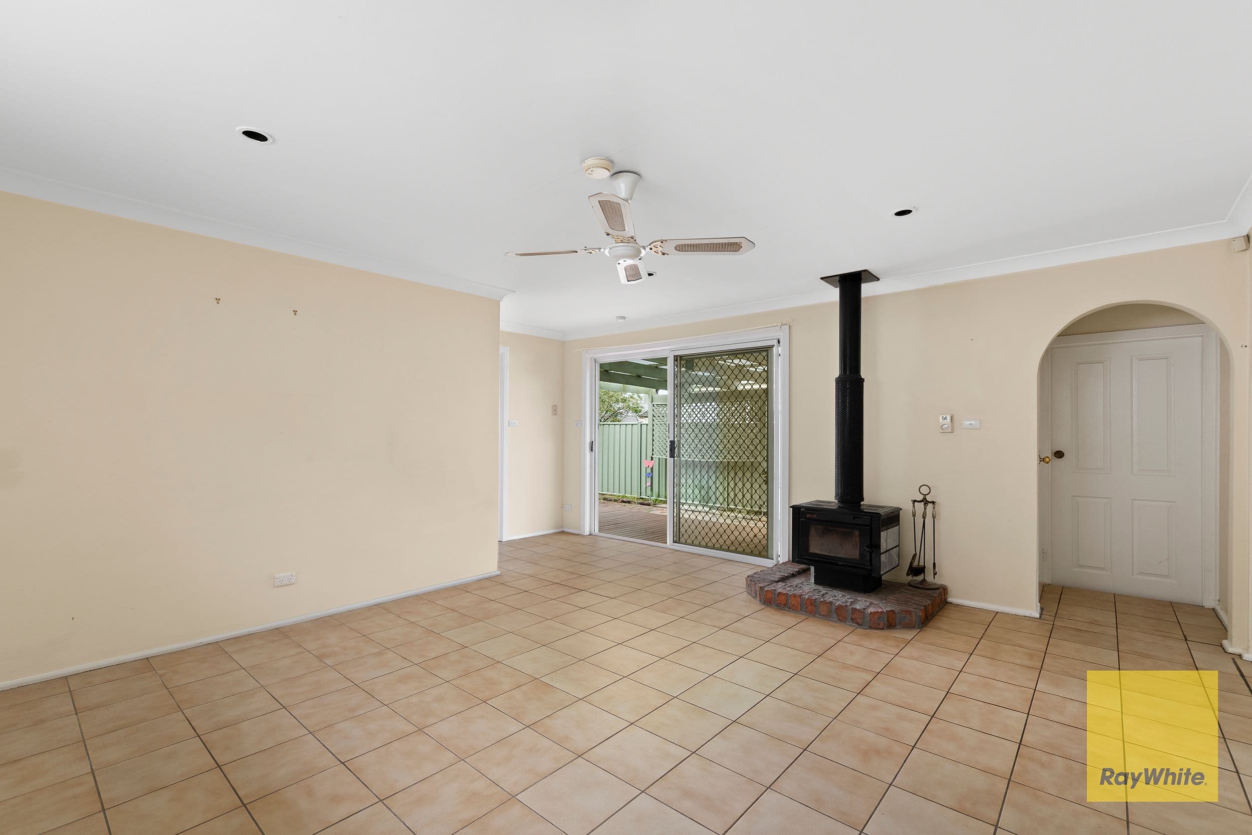 87 Dunalban Avenue, Woy Woy NSW 2256, Woy Woy - Thumbnail 3