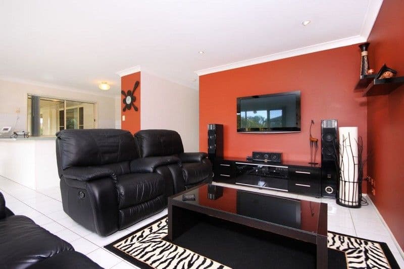 3 Milverton Close, MUDGEERABA QLD 4213, Mudgeeraba - Thumbnail 2