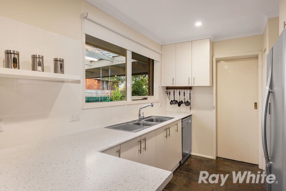 4 Tarcoola Drive, Yallambie VIC 3085, Yallambie - Thumbnail 4