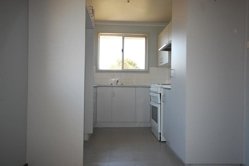 52 Heath Crescent, GRIFFITH NSW 2680, Griffith - Thumbnail 2