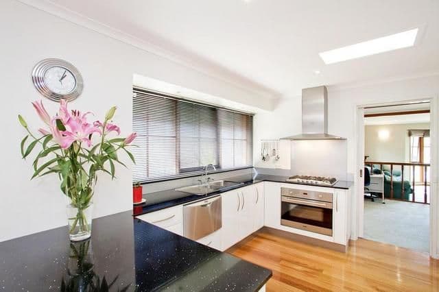 19 Sheeran Crescent, LARA VIC 3212, Lara - Thumbnail 2
