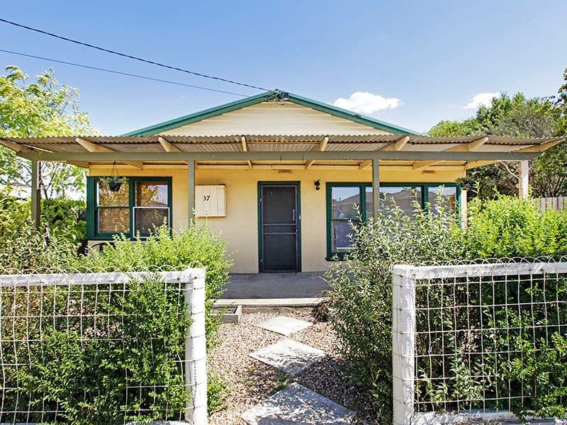 37 Pioneer Road, GROVEDALE VIC 3216, Grovedale - Image 1