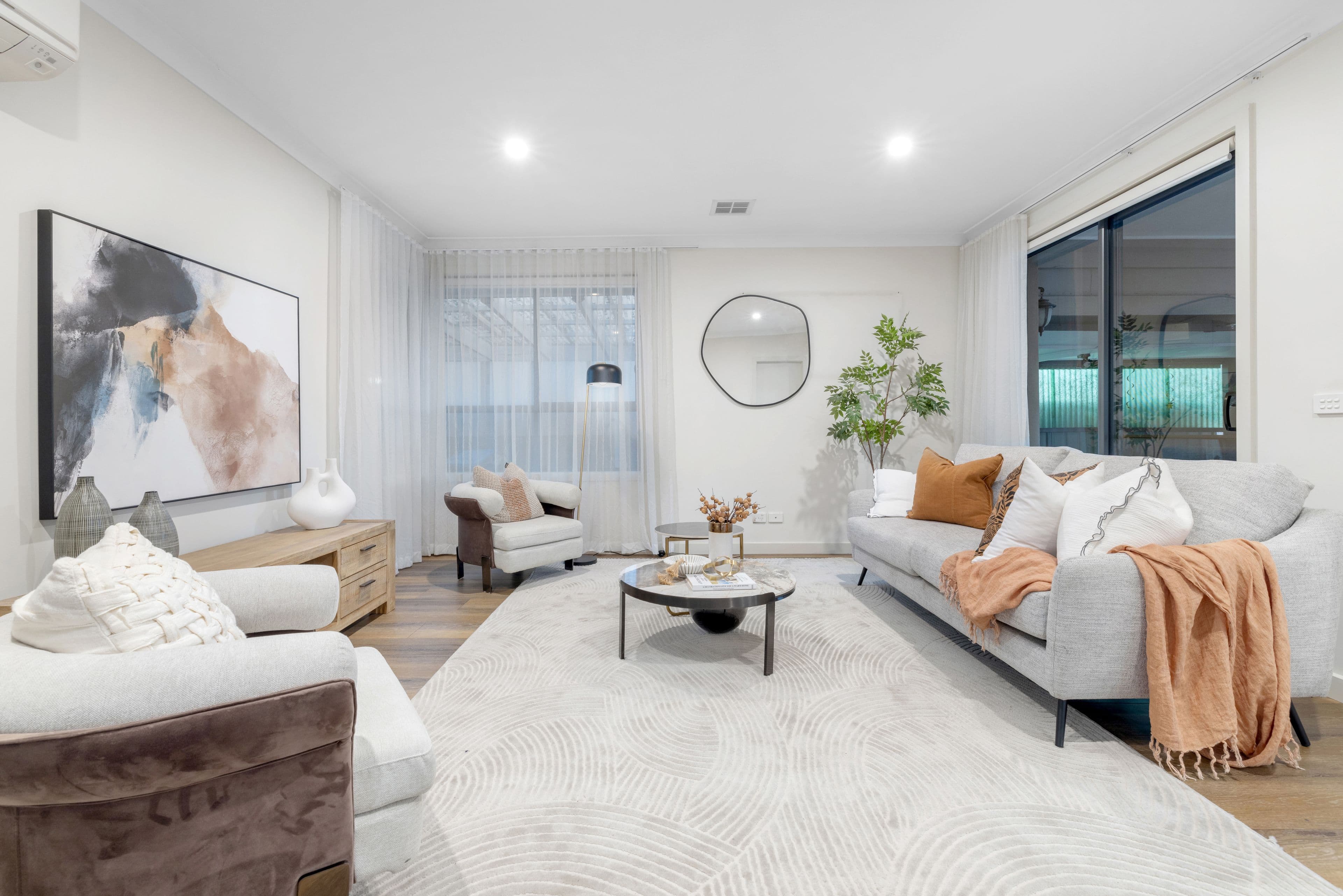 3 Allanfield Crescent, Wantirna South VIC 3152, Wantirna South - Thumbnail 2