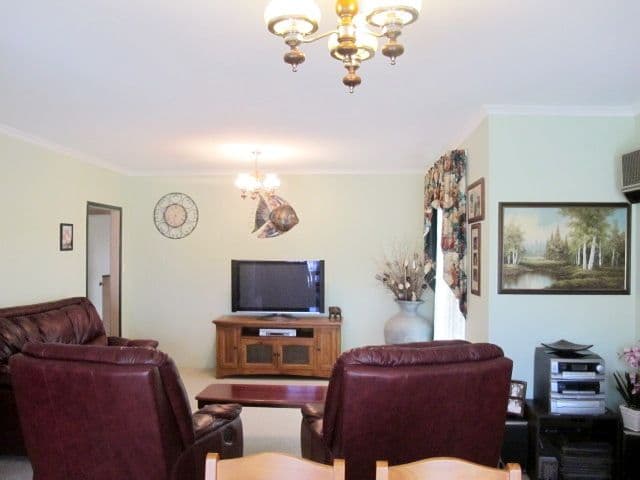4 Severn Close, CAPE BURNEY WA 6532, Cape Burney - Thumbnail 8