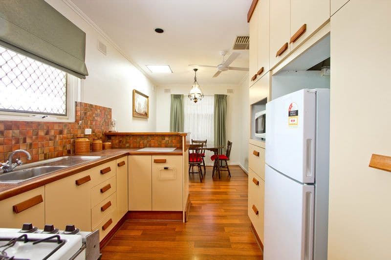21 Yorkshire Street, Grange SA 5022, Grange - Thumbnail 4