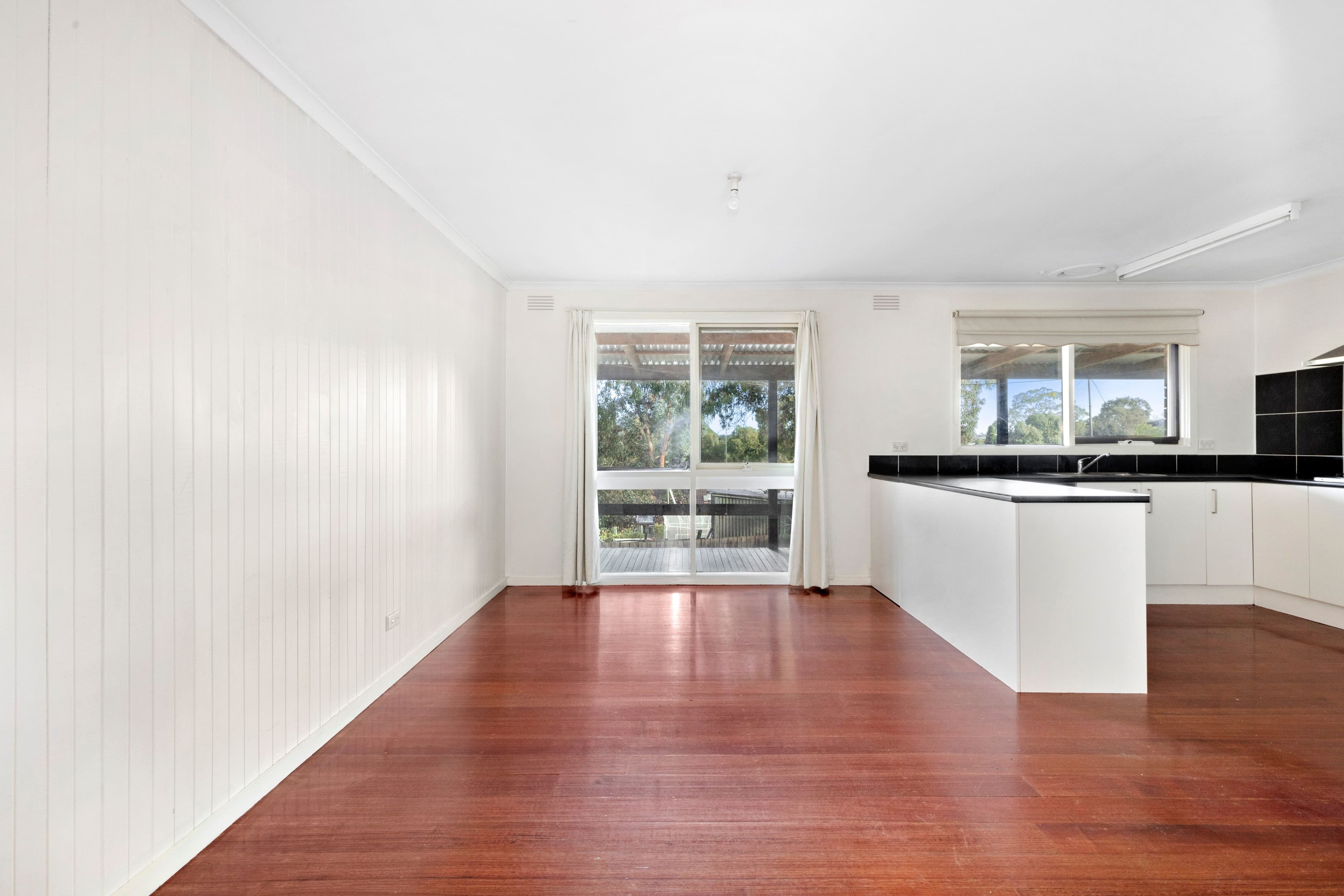 15 Sylvan Street, Montmorency VIC 3094, Montmorency - Thumbnail 4