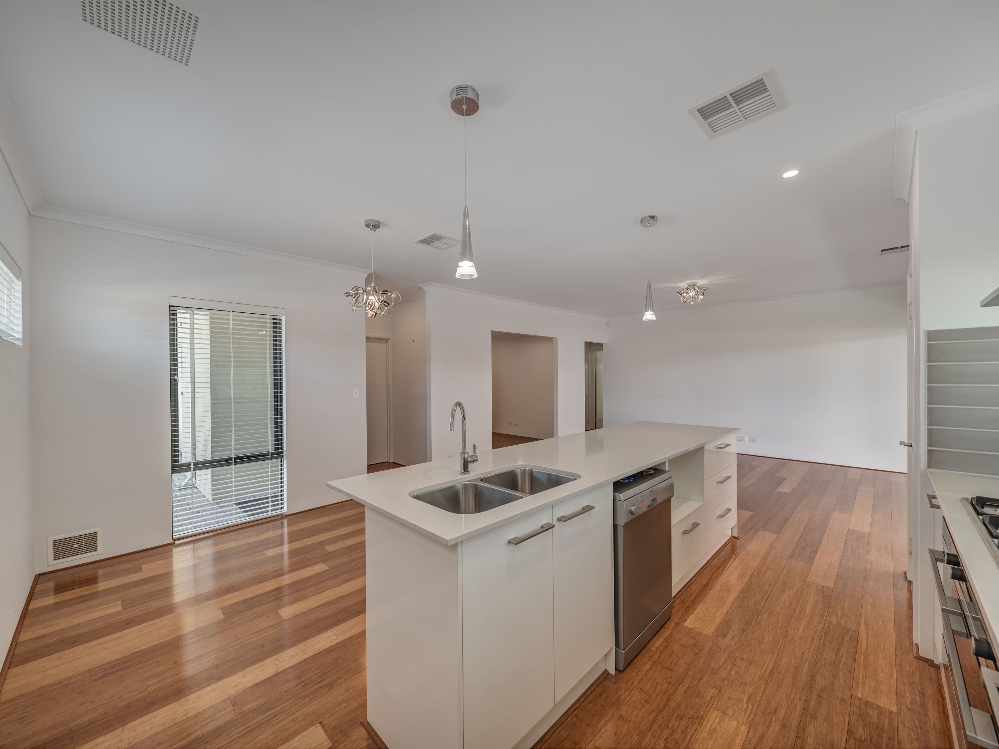 559 Walter Road East, Bayswater WA 6053, Bayswater - Thumbnail 6