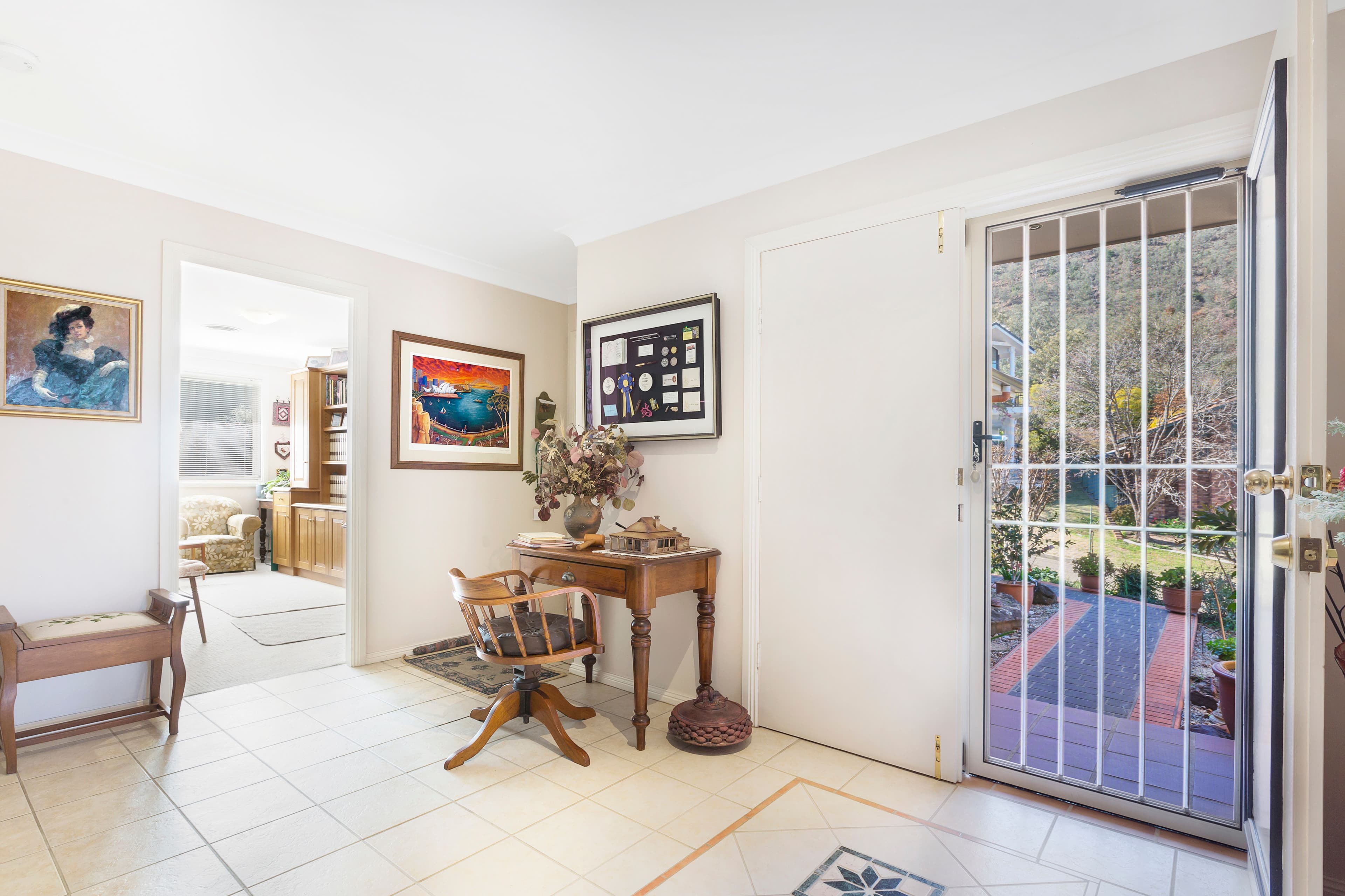 16 Prentice Avenue, Tamworth NSW 2340, Tamworth - Thumbnail 2