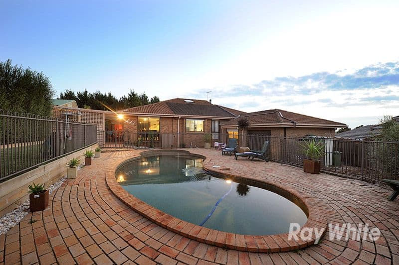 4 Laurus Court, NARRE WARREN VIC 3805, Narre Warren - Thumbnail 3