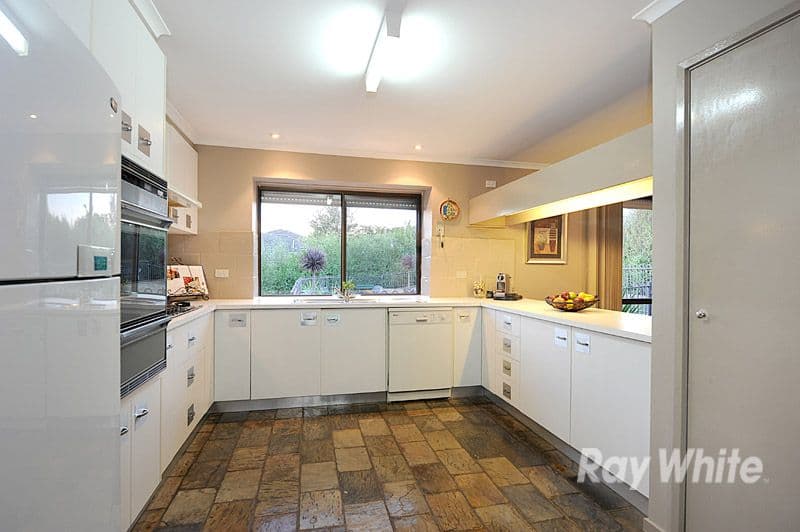 4 Laurus Court, NARRE WARREN VIC 3805, Narre Warren - Thumbnail 4