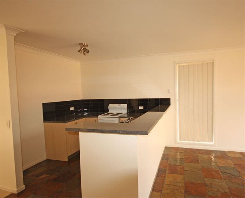 23 Greengate Road, ST HELENS PARK NSW 2560, St Helens Park - Thumbnail 3