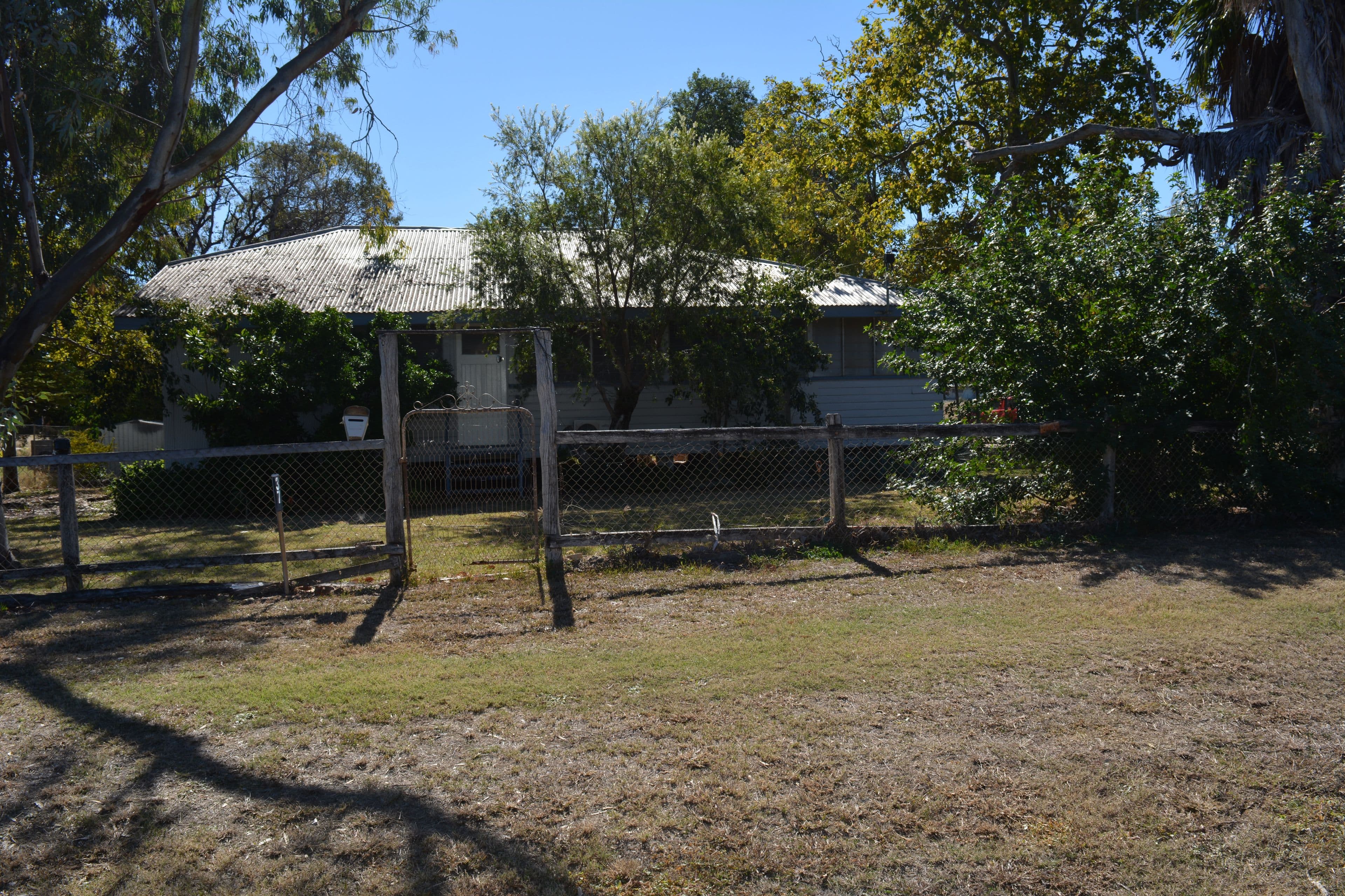 37 Garden Street, Blackall QLD 4472, Blackall - Image 1
