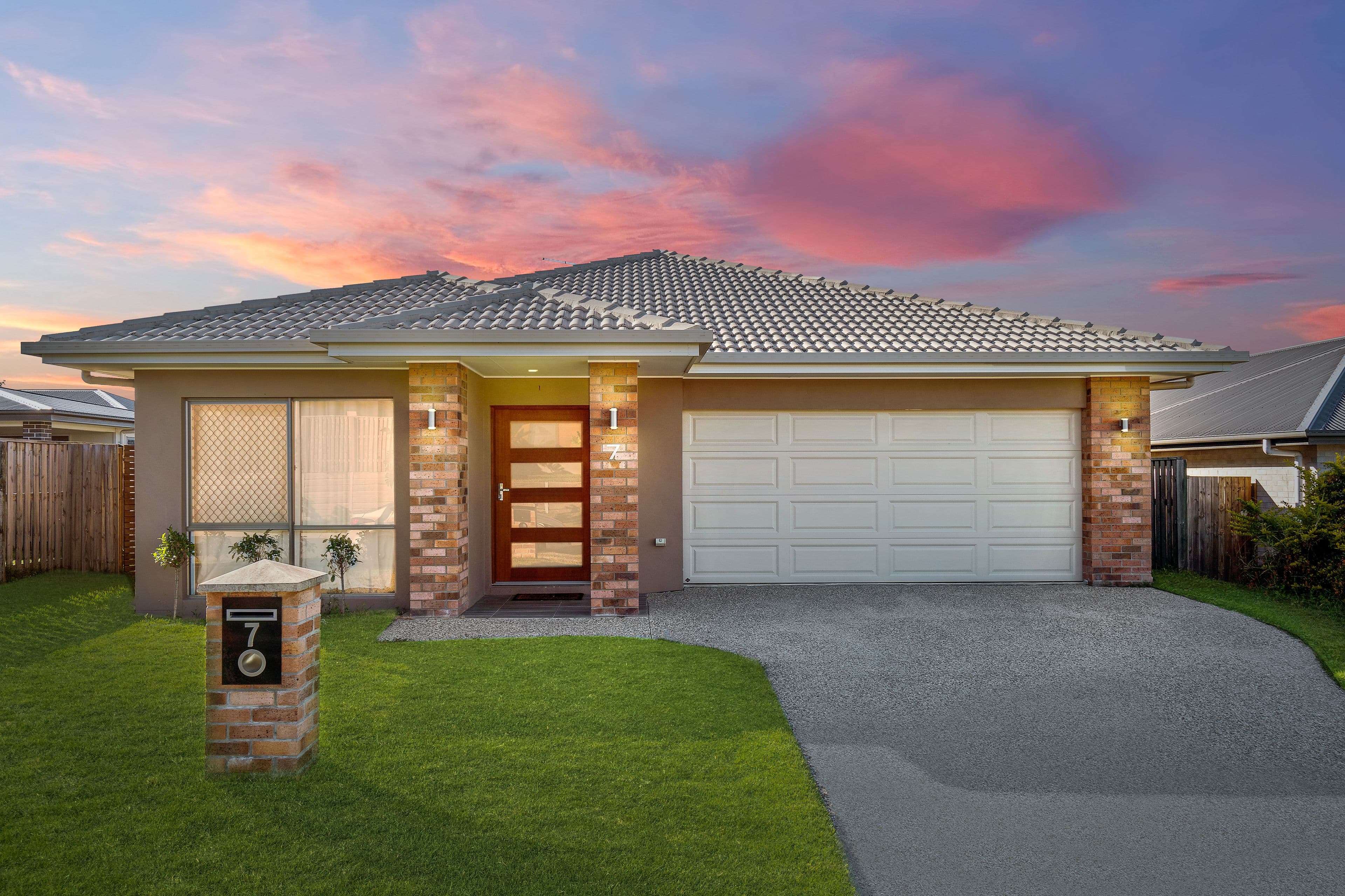7 Embleton Road, Park Ridge QLD 4125, Park Ridge - Image 1