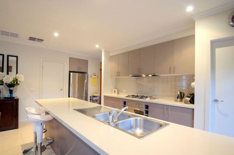 34  White Street, MORDIALLOC VIC 3195, Mordialloc - Thumbnail 3