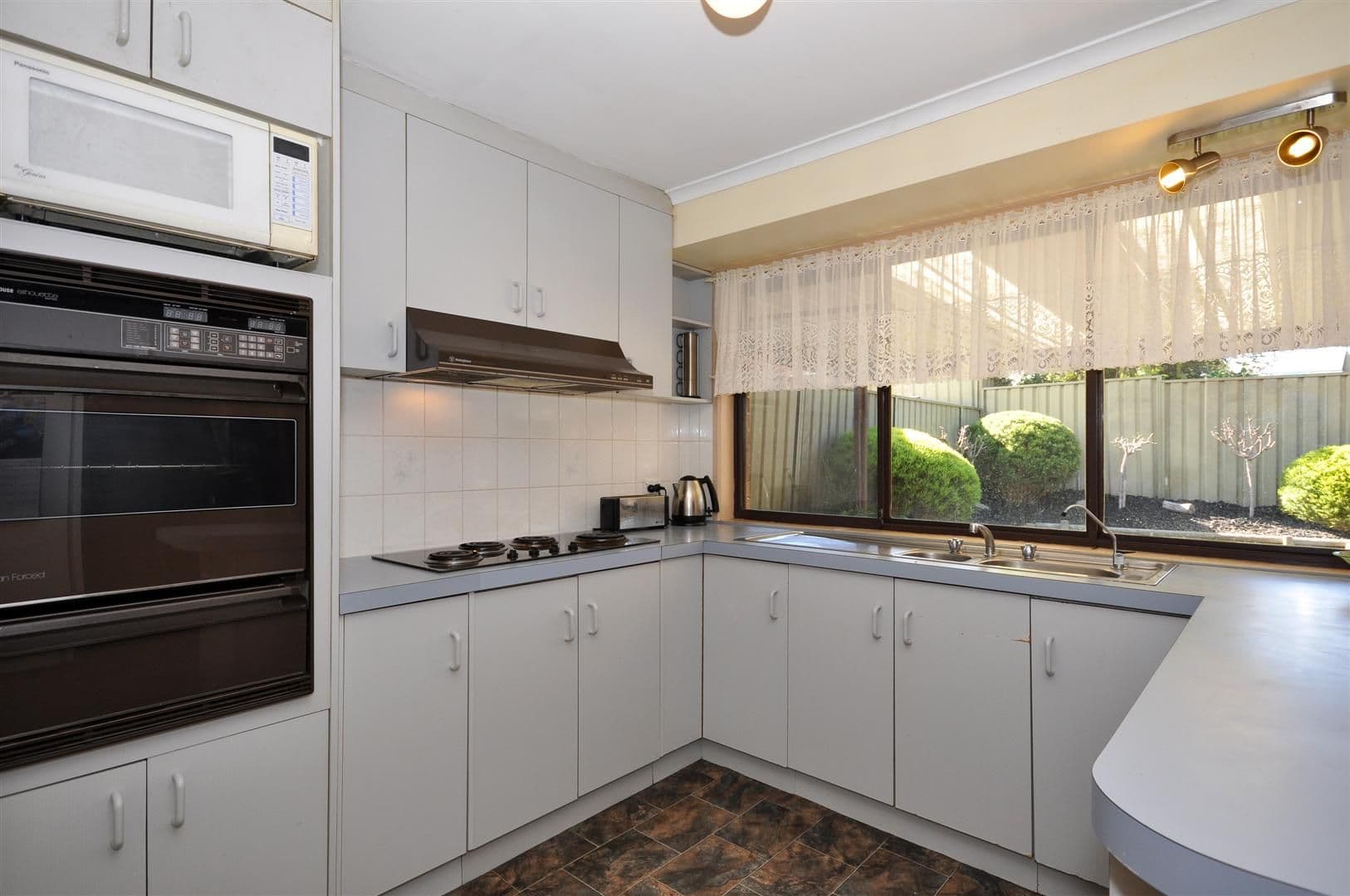 8 Linton Place, ABERFOYLE PARK SA 5159, Aberfoyle Park - Thumbnail 3