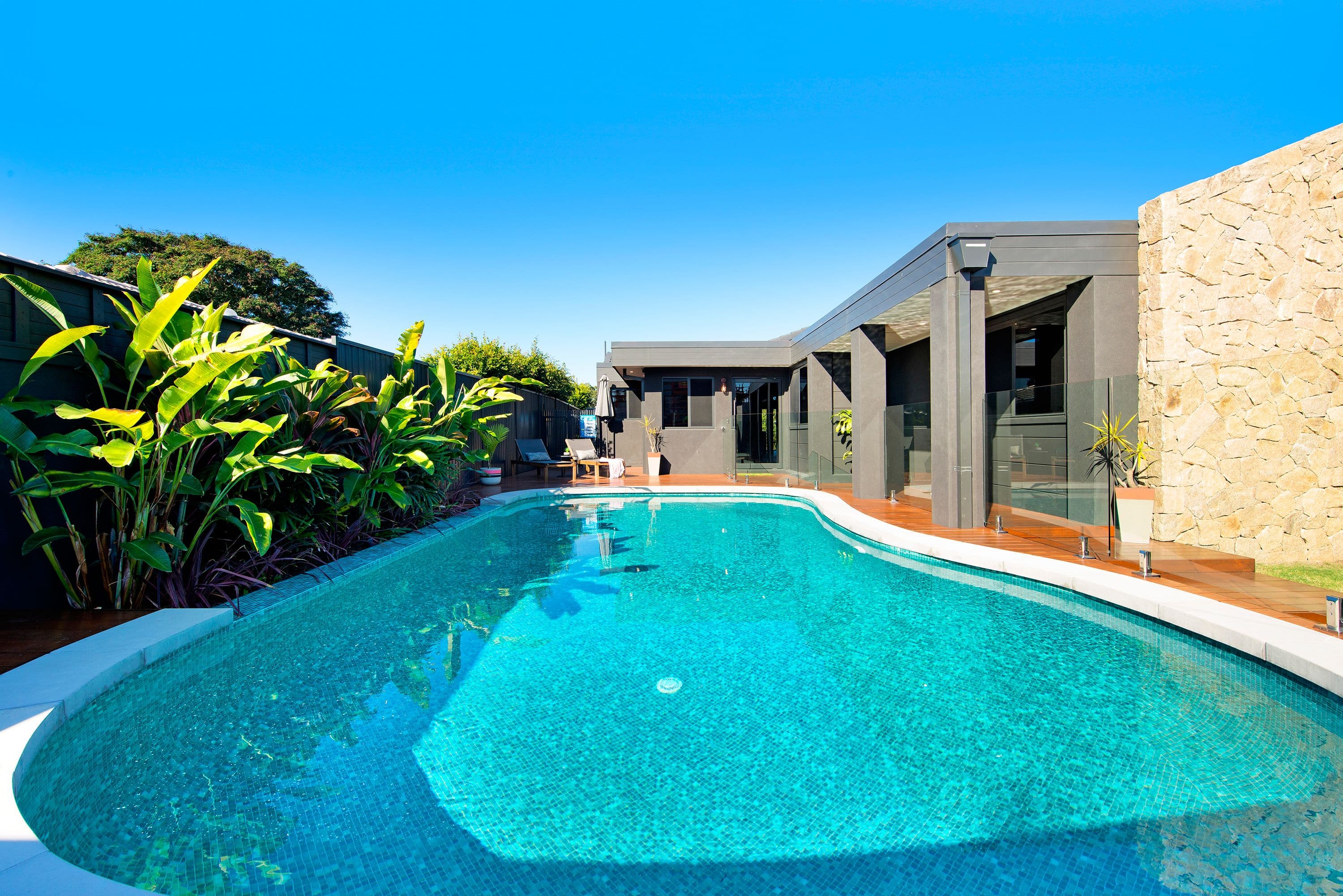 7 Cedar Place, Broadbeach Waters QLD 4218, Broadbeach Waters - Thumbnail 7