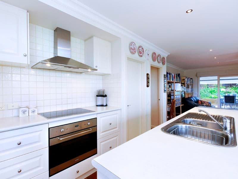 11 Chancellor Place, HIGHTON VIC 3216, Highton - Thumbnail 6