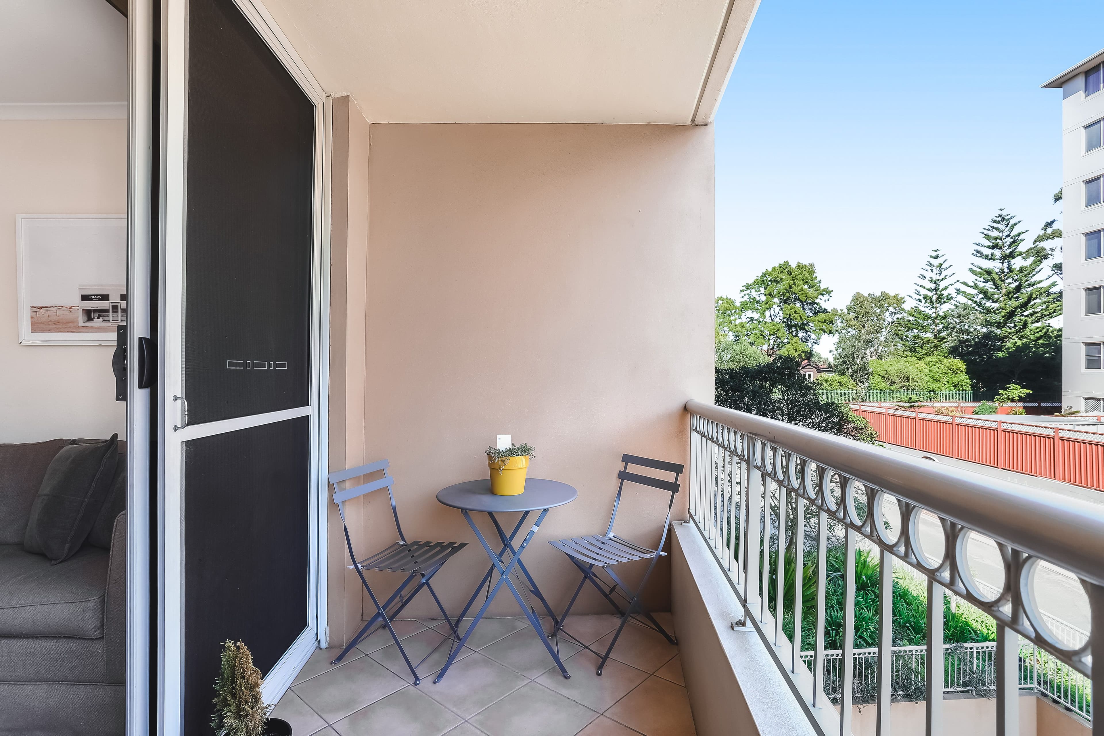 8 Cribb Street, Mount Morgan, Mount Morgan - Thumbnail 2