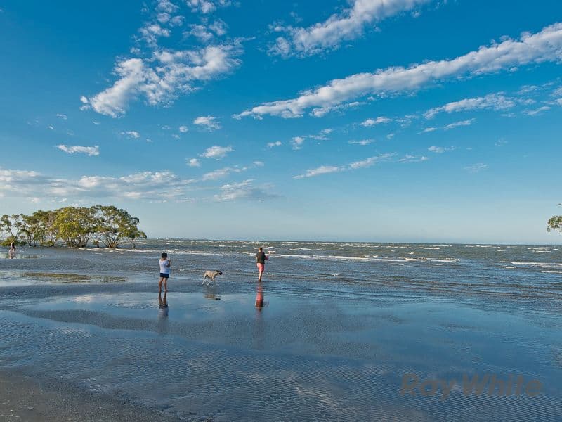70 O'Quinn Street, Nudgee Beach QLD 4014, Nudgee Beach - Thumbnail 6