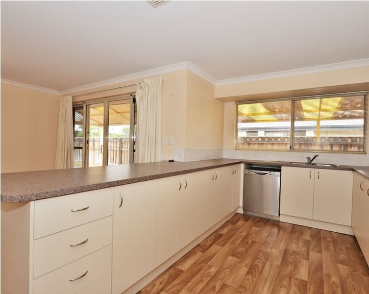 10 Clio Lane, ELLENBROOK WA 6069, Ellenbrook - Thumbnail 3