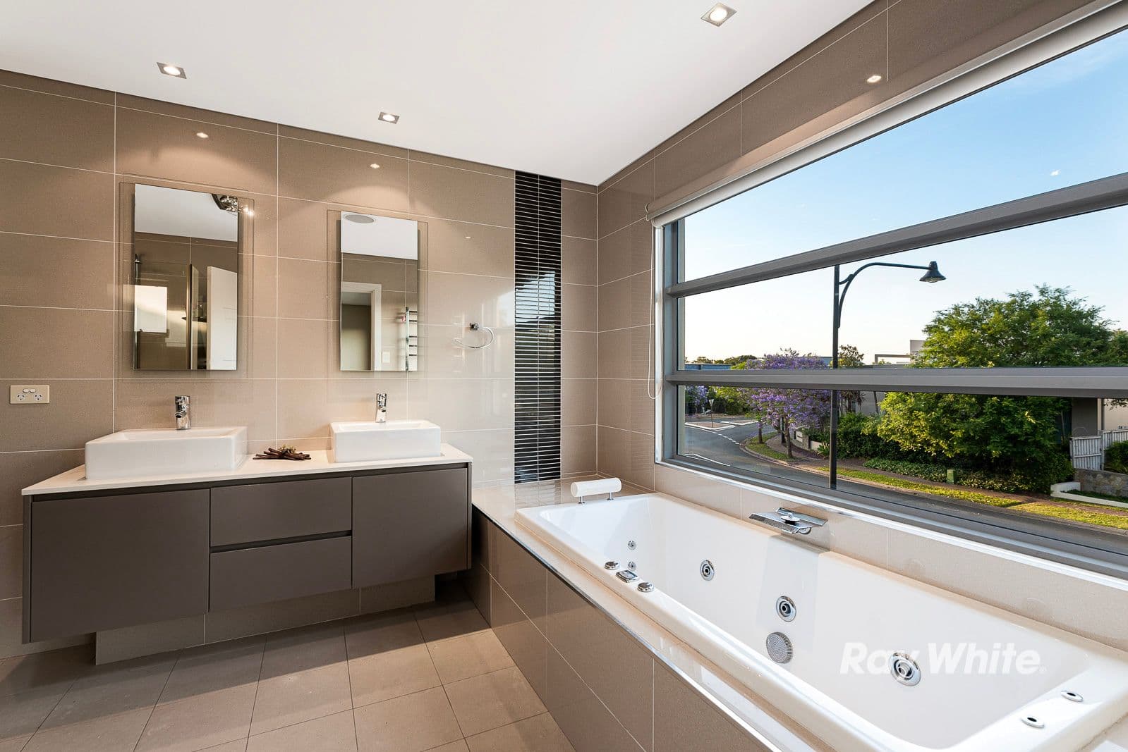 56 Brighton Drive, Bella Vista - Thumbnail 4