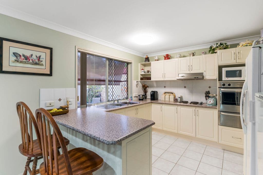 41 Silver Glade Drive, Elanora QLD 4221, Elanora - Thumbnail 5