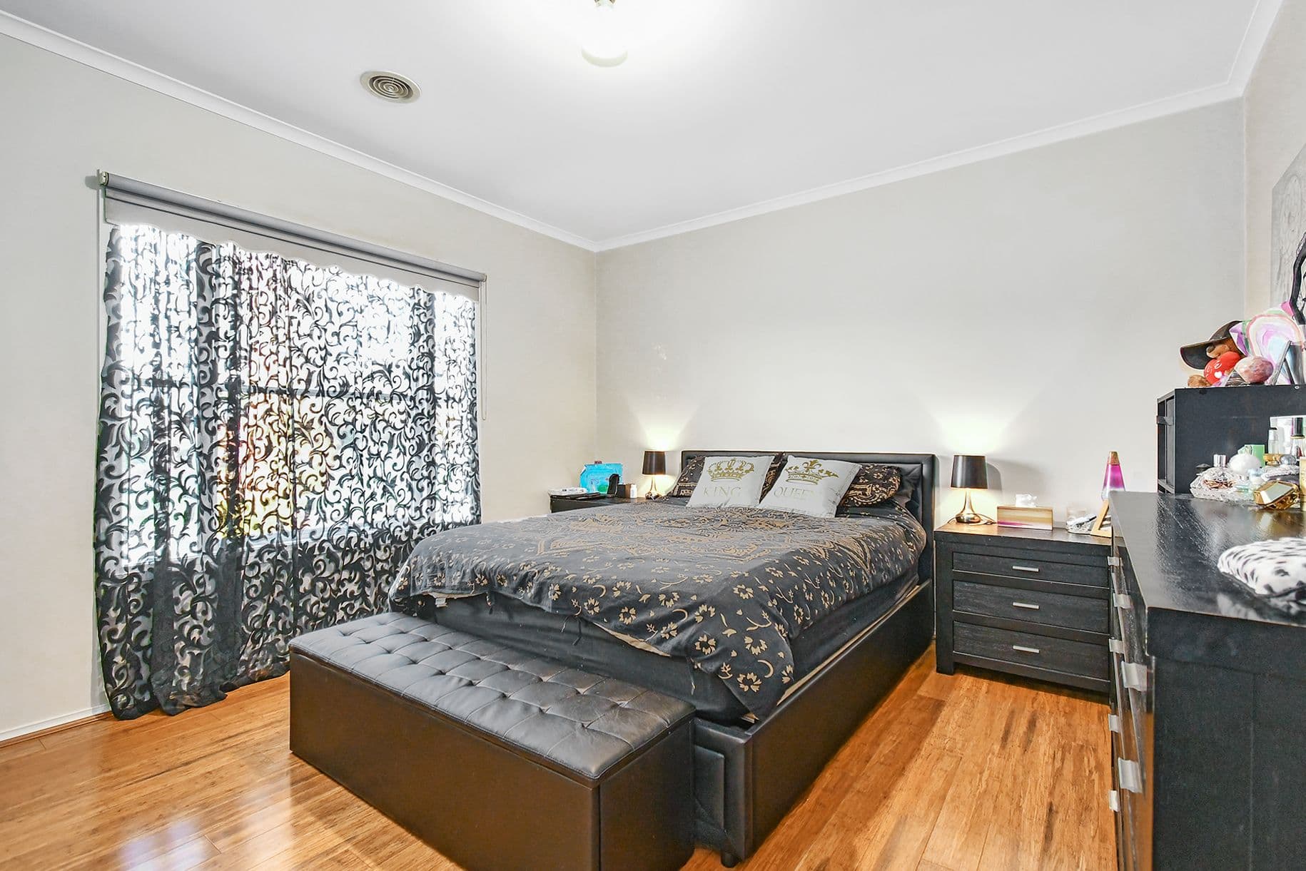 8 Killarney Crescent, Pakenham VIC 3810, Pakenham - Thumbnail 2
