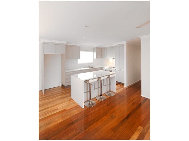 26 Lambourne Avenue, NORMAN GARDENS QLD 4701, Norman Gardens - Thumbnail 3