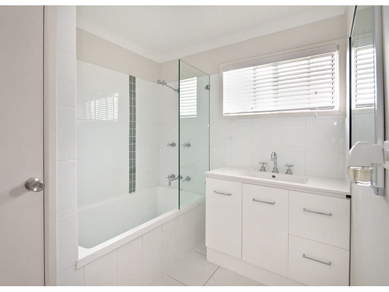 26 Lambourne Avenue, NORMAN GARDENS QLD 4701, Norman Gardens - Thumbnail 6
