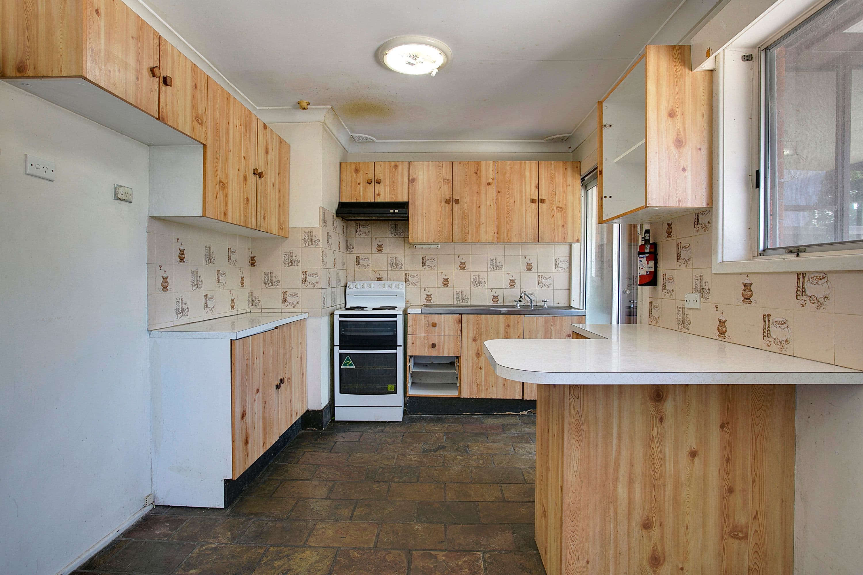 33 Eton Road, Cambridge Park - Thumbnail 3