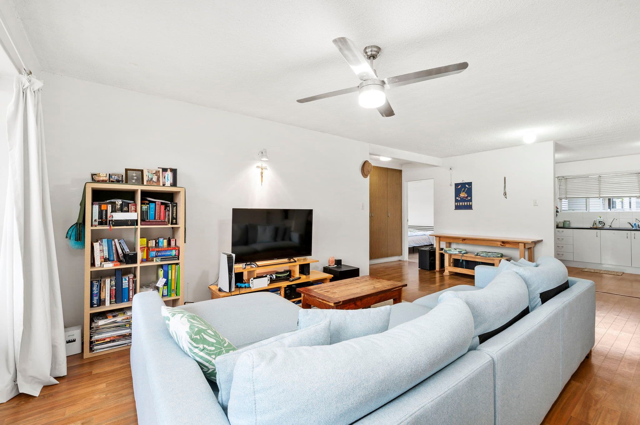 14 Crump Street, Holland Park West QLD 4121, Holland Park West - Thumbnail 3