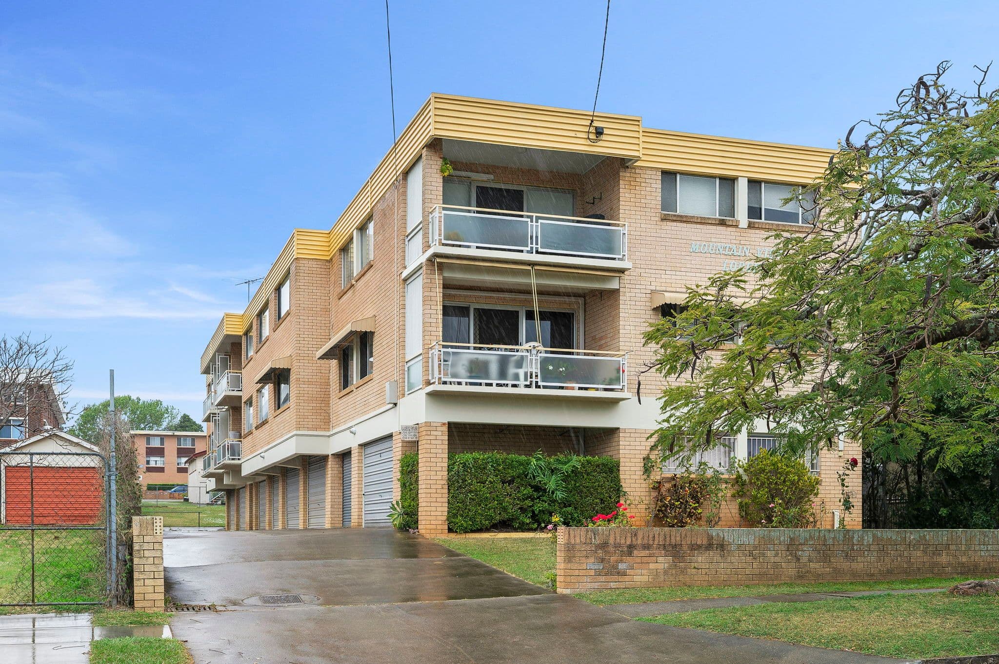14 Crump Street, Holland Park West QLD 4121, Holland Park West - Thumbnail 8