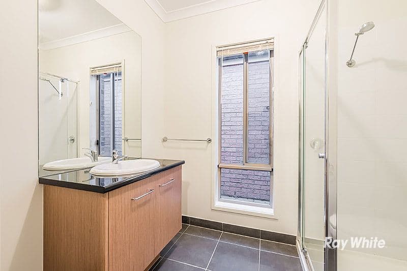 18 San Fratello Street, Clyde North VIC 3978, Clyde North - Thumbnail 4
