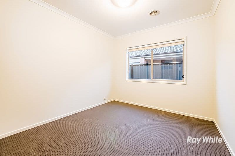 18 San Fratello Street, Clyde North VIC 3978, Clyde North - Thumbnail 5
