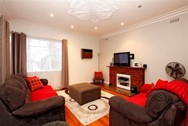 66 Strathallan Road, MACLEOD VIC 3085, Macleod - Thumbnail 2