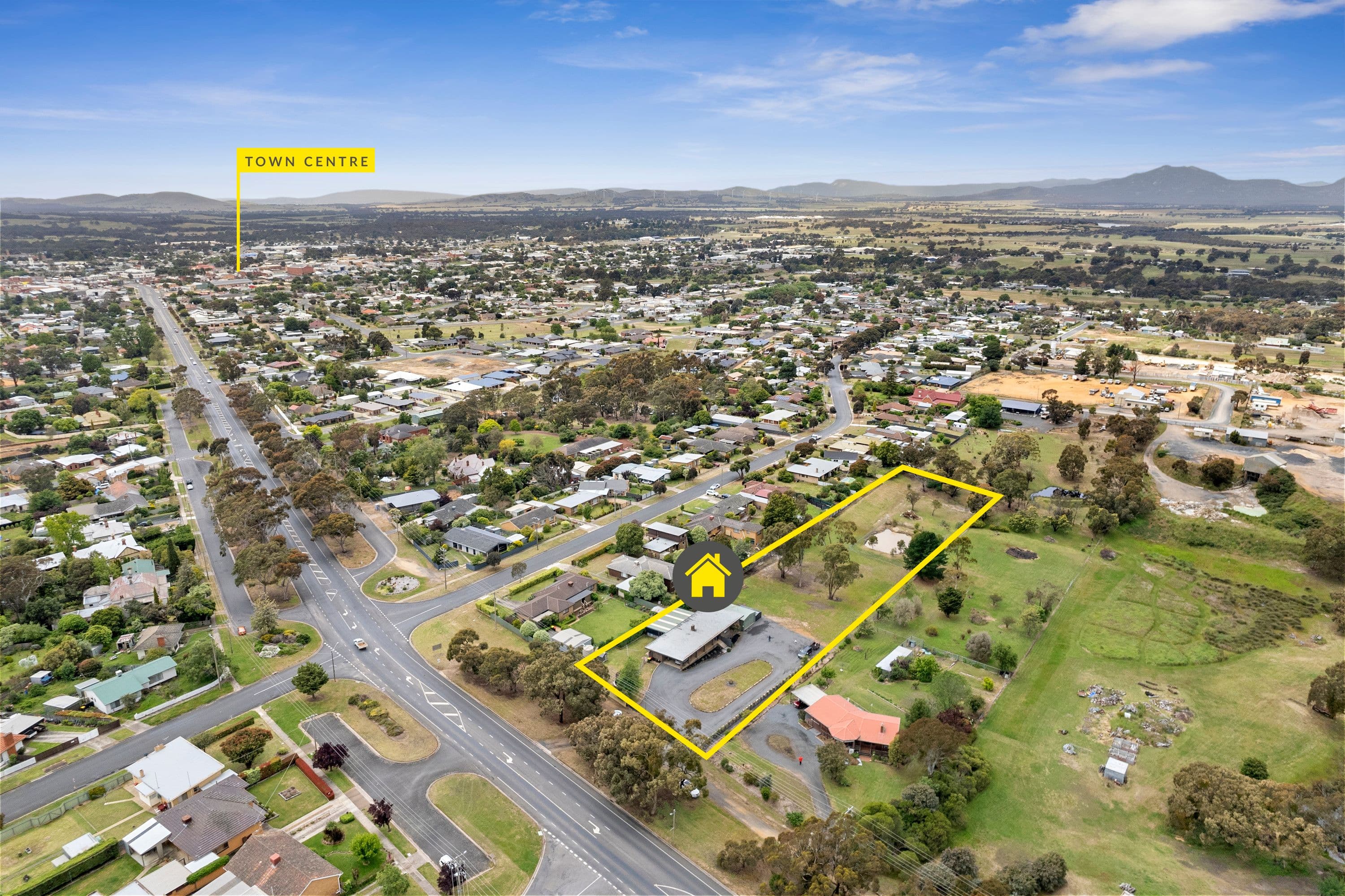 27 Port Fairy Road, Ararat VIC 3377, Ararat - Image 1