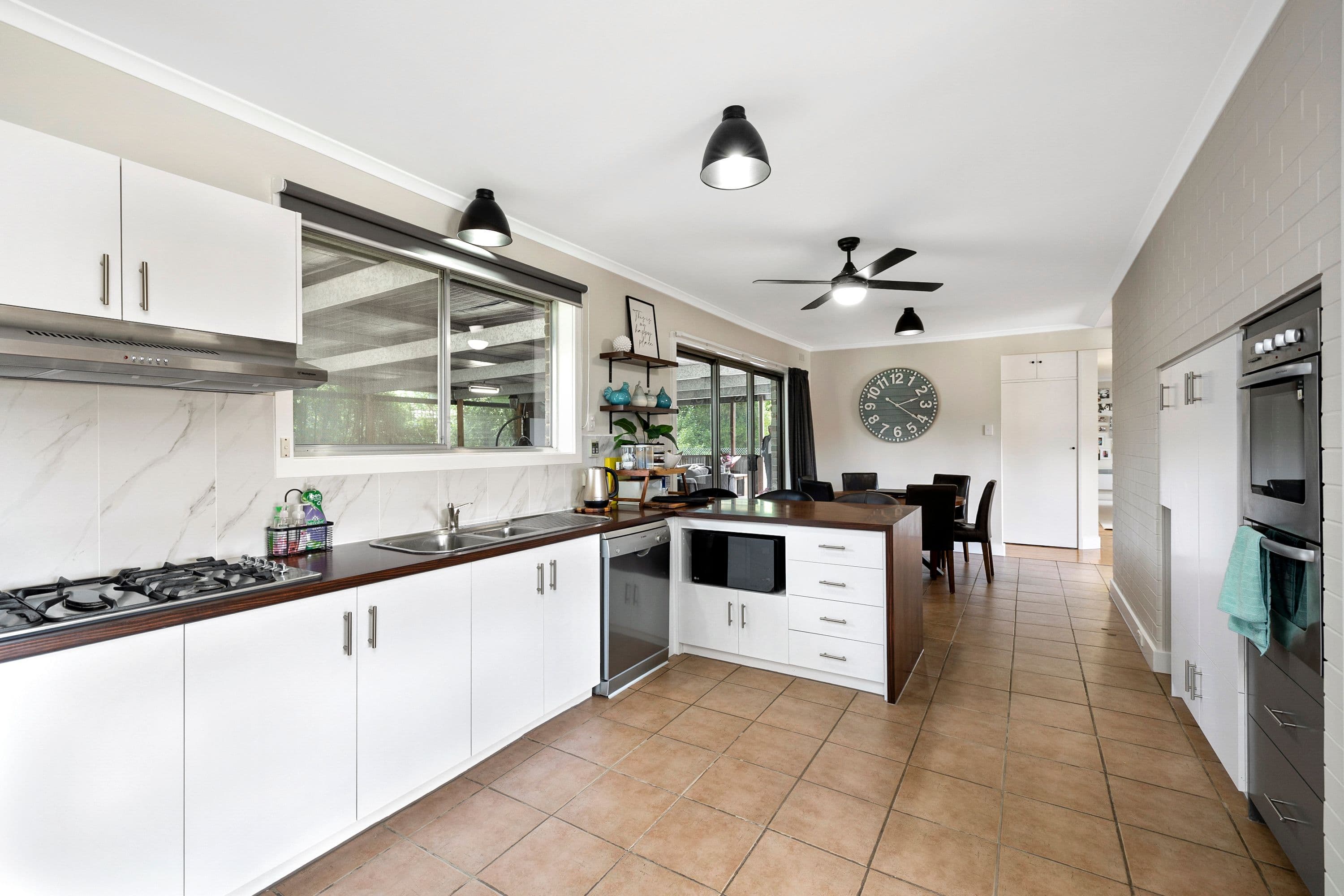 27 Port Fairy Road, Ararat VIC 3377, Ararat - Thumbnail 5
