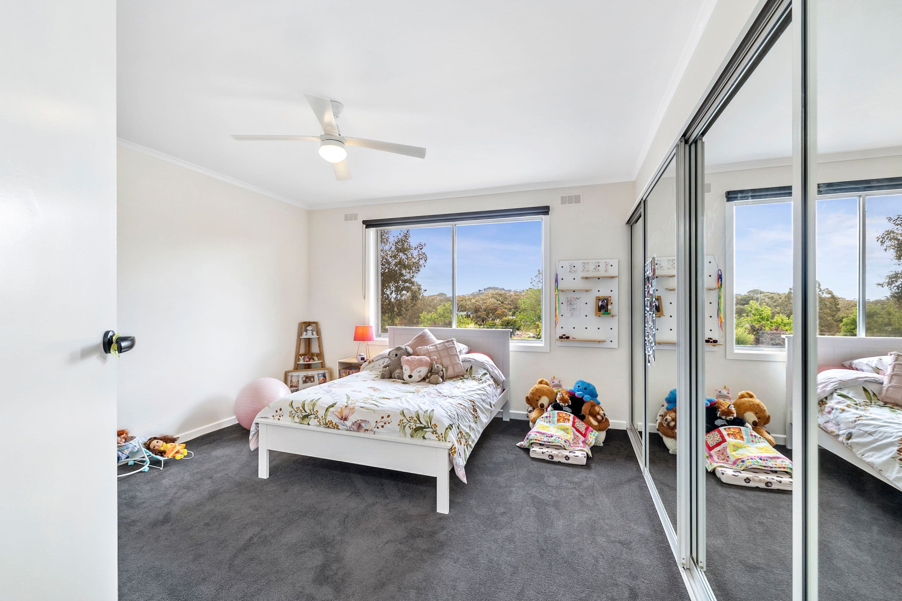 27 Port Fairy Road, Ararat VIC 3377, Ararat - Thumbnail 8