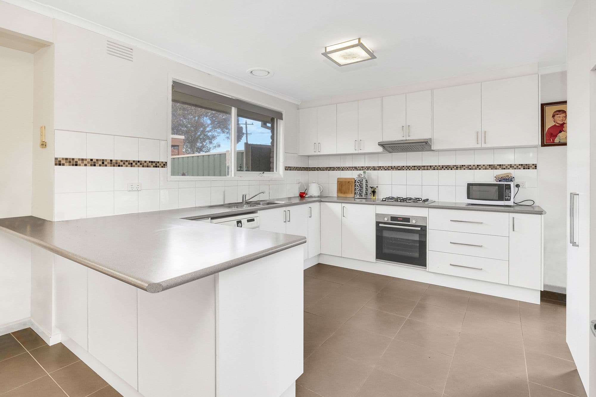 72 Brougham Avenue, Wyndham Vale VIC 3024, Wyndham Vale - Thumbnail 2
