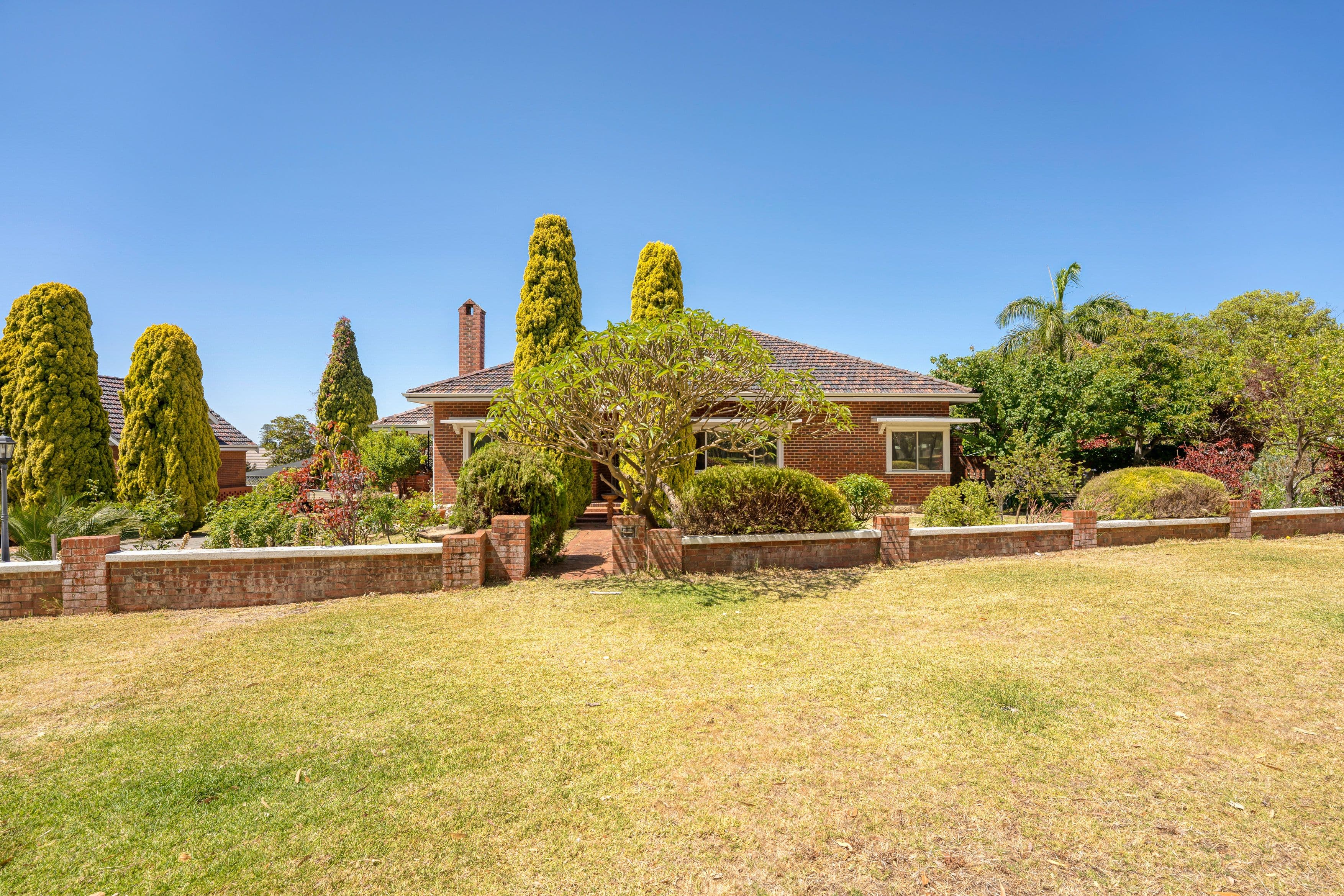 2 Brockman Avenue, Dalkeith WA 6009, Dalkeith - Thumbnail 4