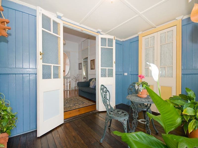 8 Tenth Avenue, KEDRON QLD 4031, Kedron - Thumbnail 2