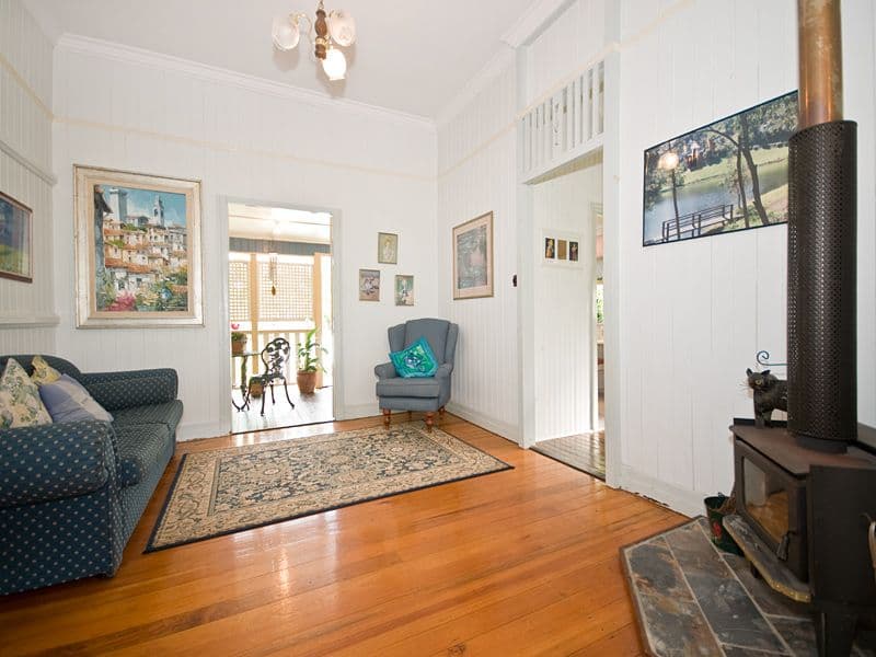 8 Tenth Avenue, KEDRON QLD 4031, Kedron - Thumbnail 3