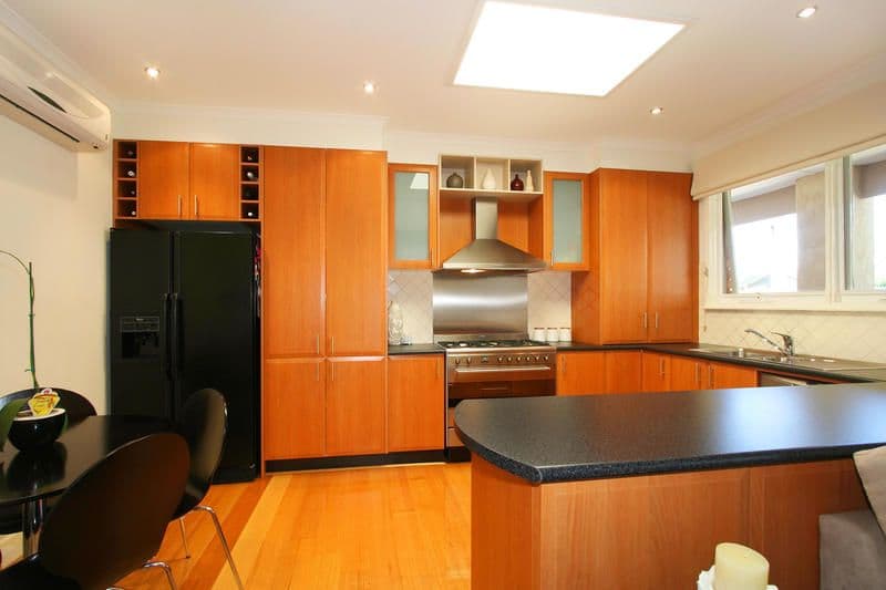 1 Emery Drive, DINGLEY VILLAGE VIC 3172, Dingley Village - Thumbnail 5