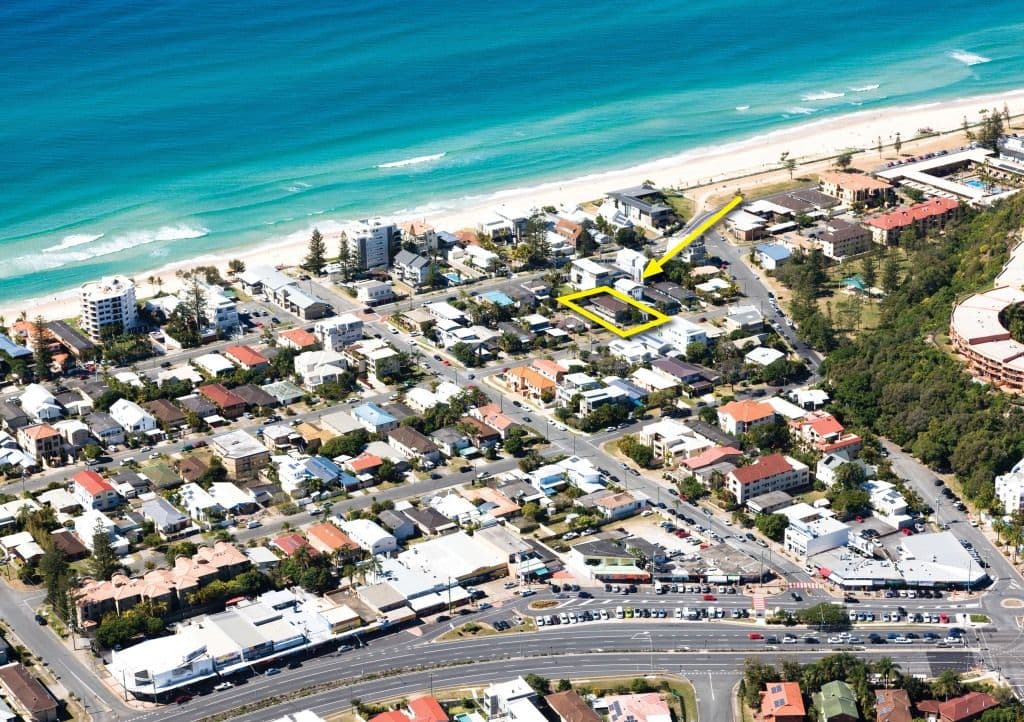 9 Seagull Avenue, MERMAID BEACH QLD 4218, Mermaid Beach - Image 1