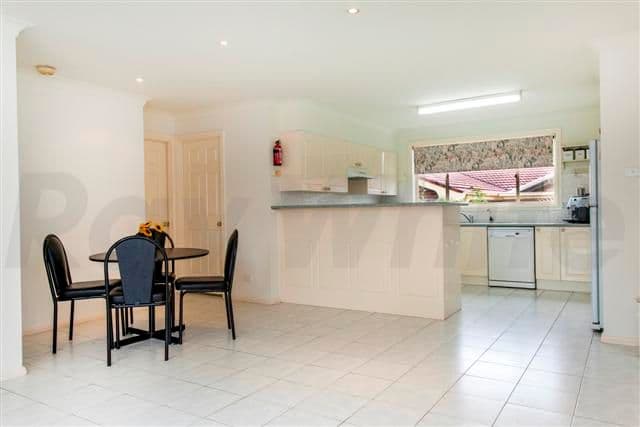 6 Veronica Place, GLENMORE PARK NSW 2745, Glenmore Park - Thumbnail 3