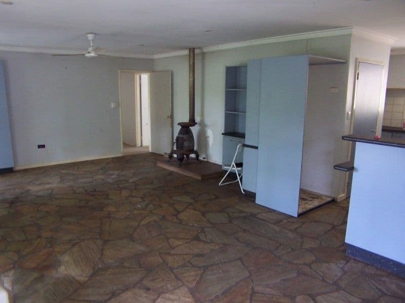 75 Lawnbrook Road, BICKLEY WA 6076, Bickley - Thumbnail 3