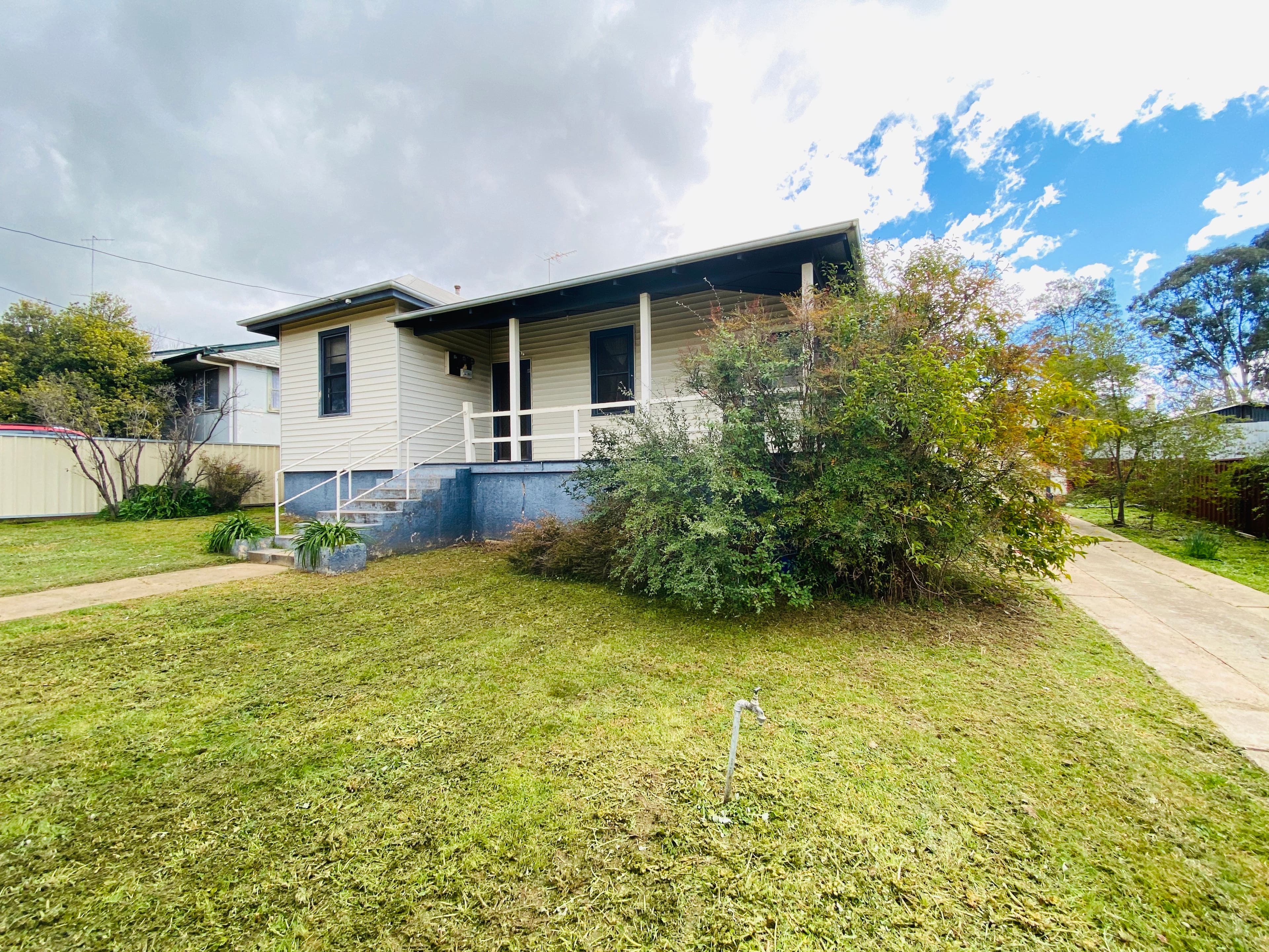29 Yass Street, Young NSW 2594, Young - Image 1