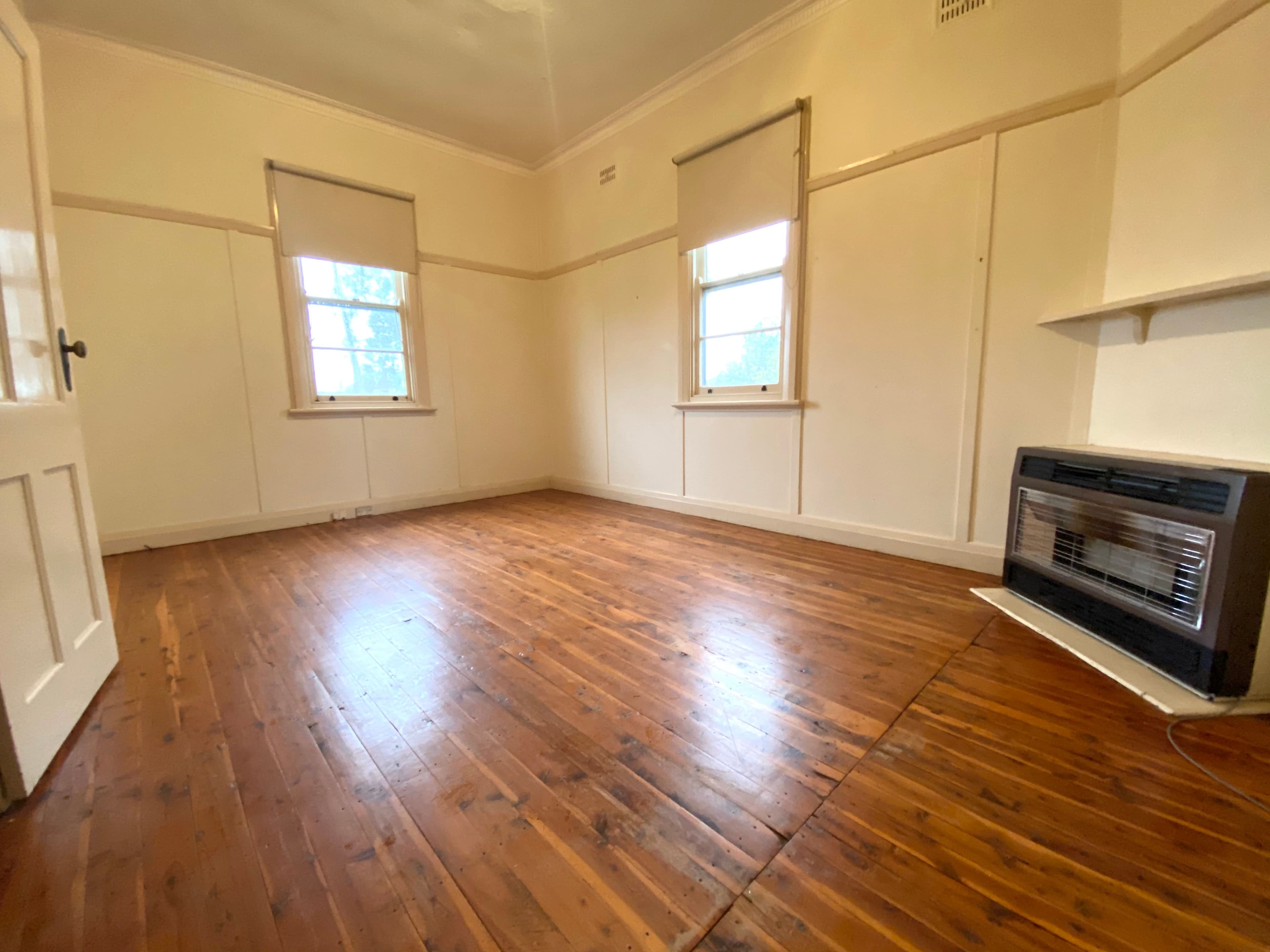29 Yass Street, Young NSW 2594, Young - Thumbnail 5